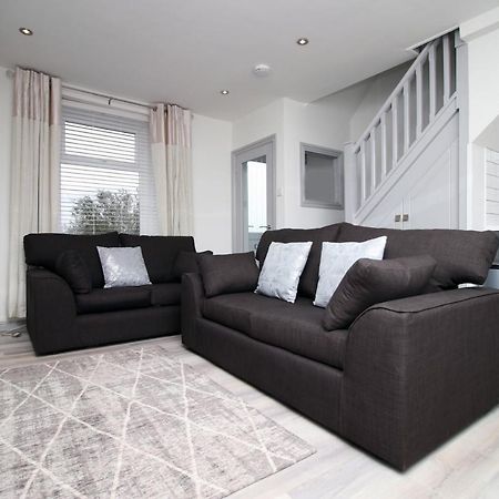 Sleeps 6, Smart Tv'S, Parking Swansea & Morriston Hospital Apartment Luaran gambar