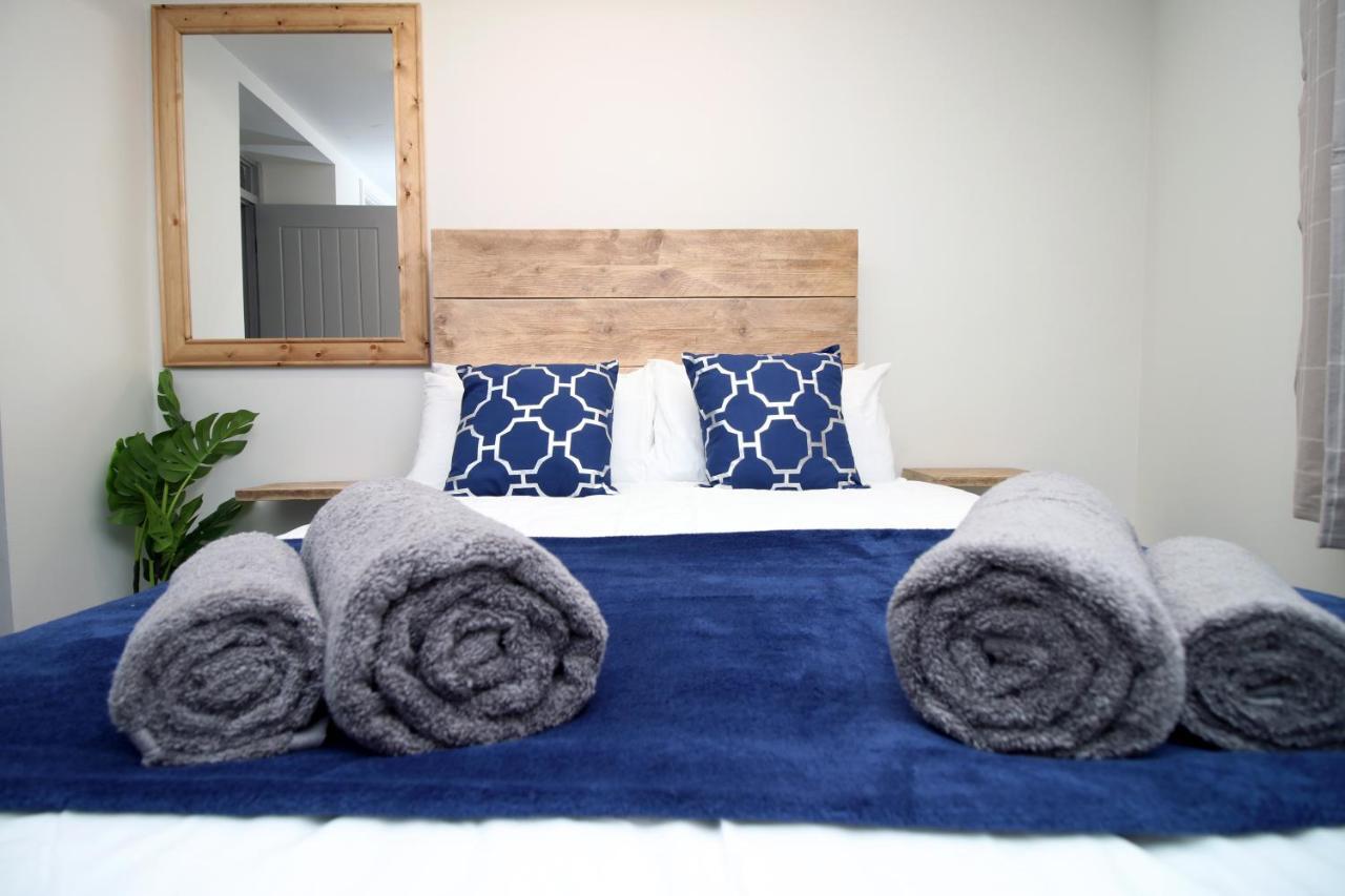 Sleeps 6, Smart Tv'S, Parking Swansea & Morriston Hospital Apartment Luaran gambar