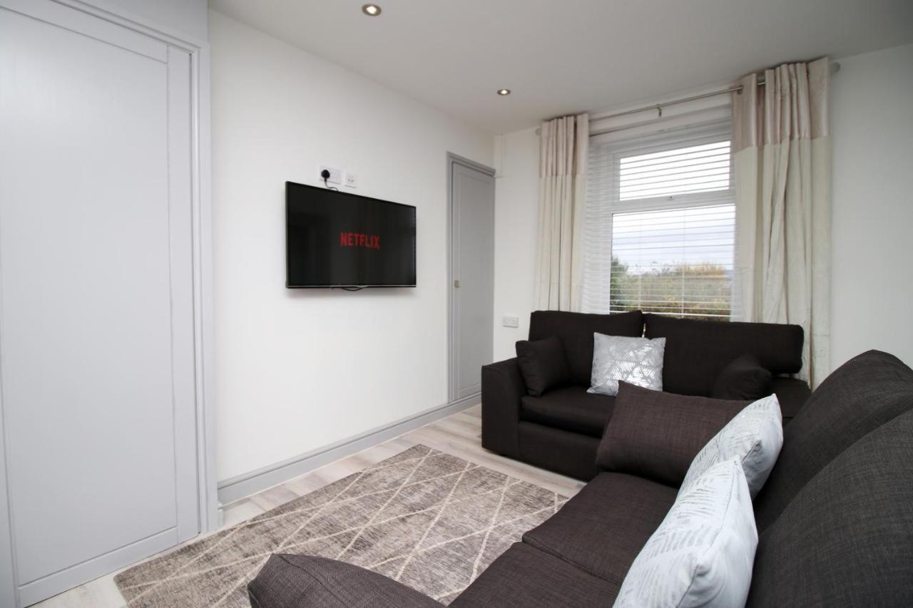 Sleeps 6, Smart Tv'S, Parking Swansea & Morriston Hospital Apartment Luaran gambar