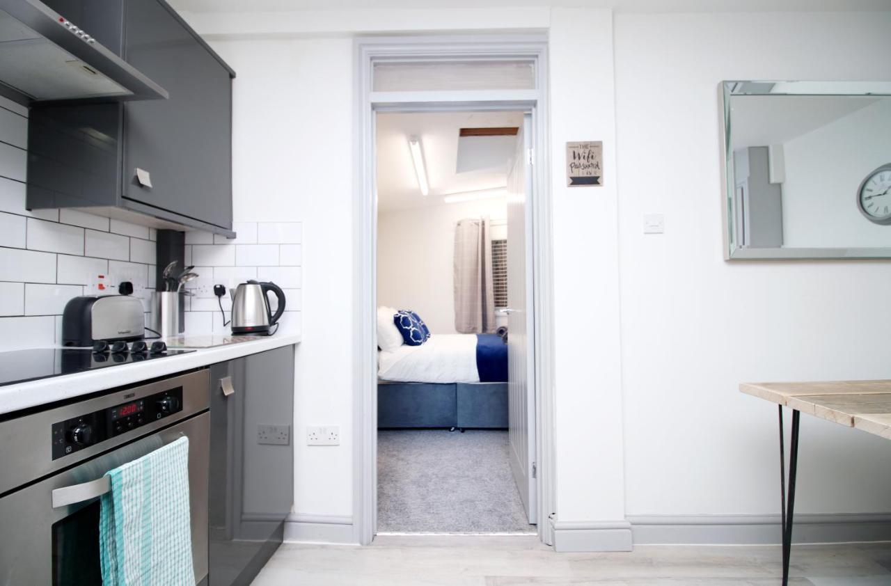 Sleeps 6, Smart Tv'S, Parking Swansea & Morriston Hospital Apartment Luaran gambar